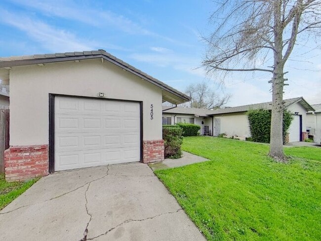 Photo - 2BR/1BA House w/ Fenced Yard + Garage In Carmichael