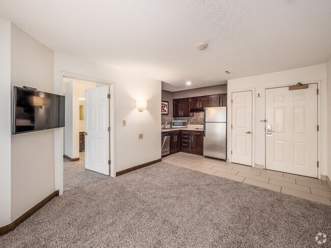 Building Photo - ReVi Columbus North Rental