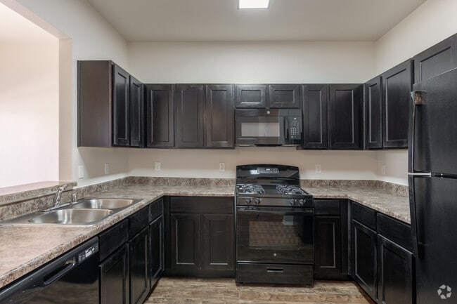 3BR, 2BA - 1188SF - Kitchen