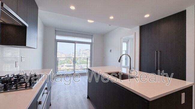 Photo - 1626-1626 Water St