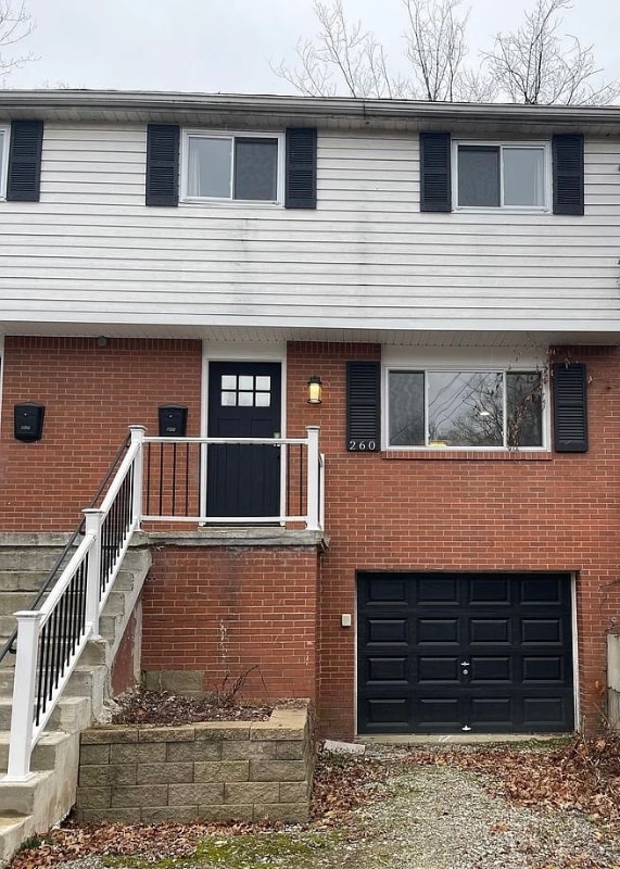 Building Photo - 260 Evaline St