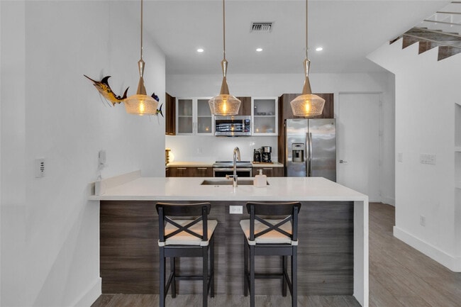 Photo - 1045 NE 18th Ave