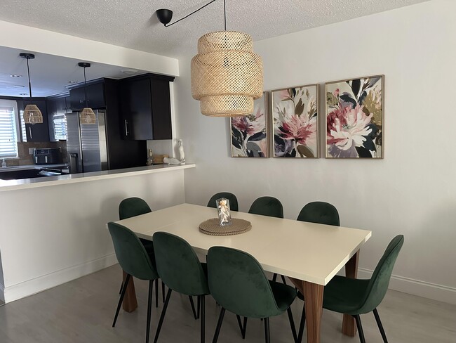 Photo - 1169 Hillsboro Mile Unit 109