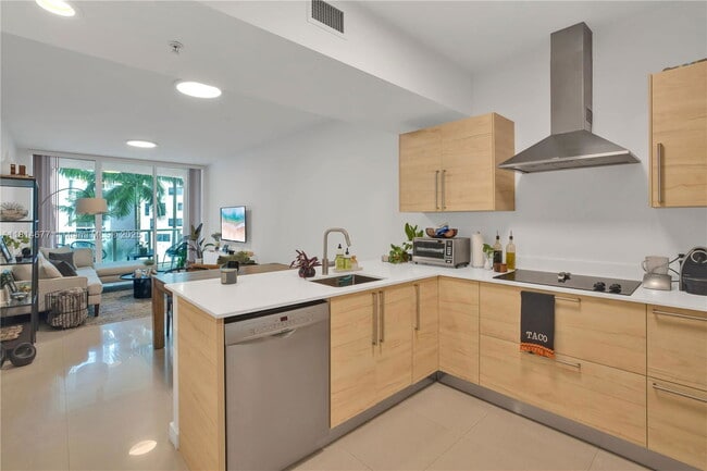 Photo - 218 SE 14th St Condo