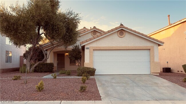 Building Photo - 1576 Comfort Hills St Rental