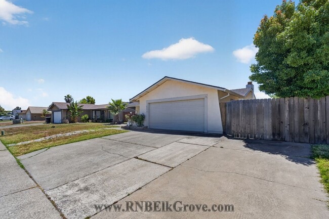 Photo - 6844 Sandrock Way
