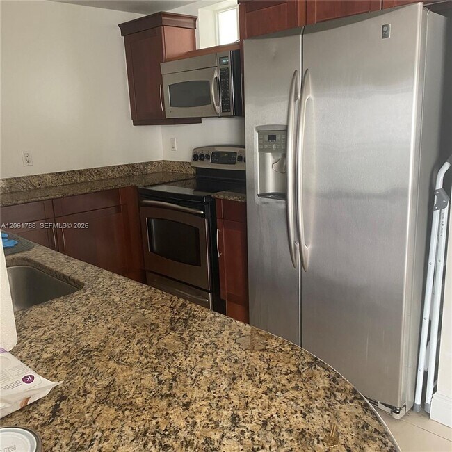 7275 SW 90th Way Unit 509
