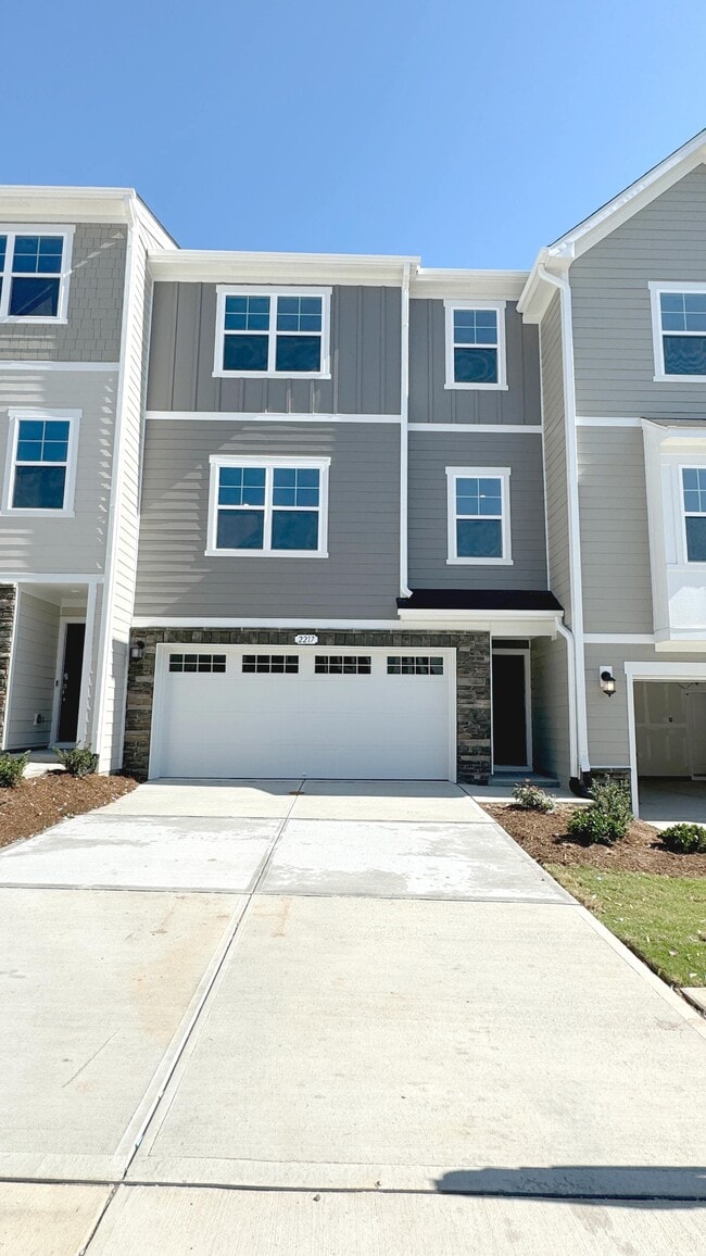 Photo - 2217 Terrawood Dr