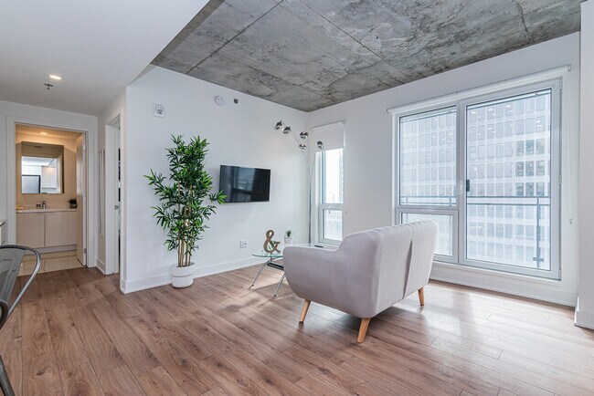 Photo - 1635 Rue Berri Unit ID1263263P