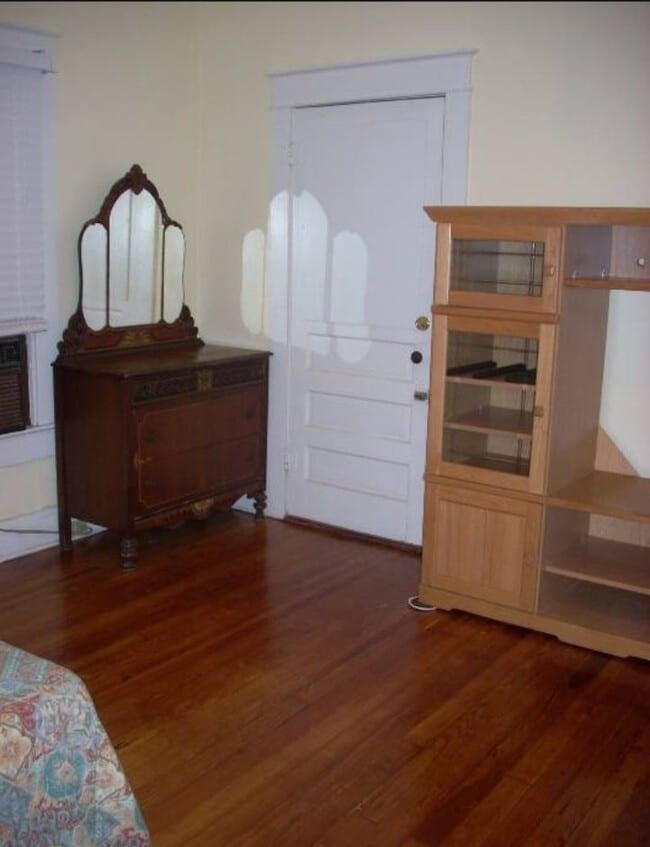 Photo - 1023 E Comanche Ave