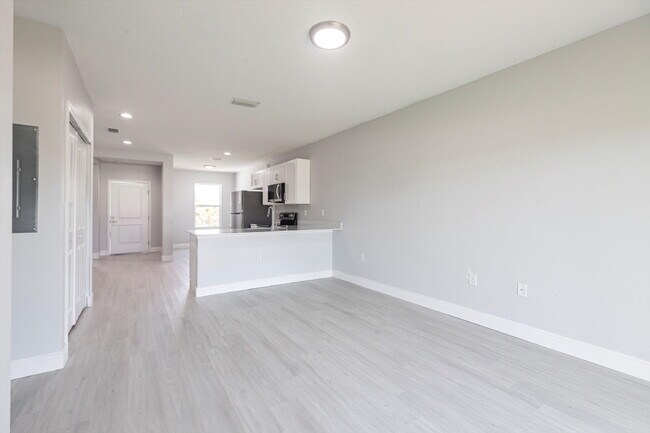 Photo - BRAND NEW Construction, 3 bed / 2 bath Ren...