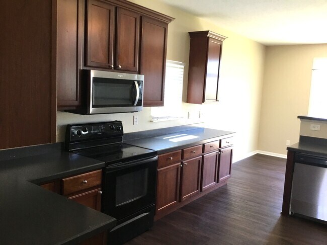 Photo - 185 Cherry Tree Ln