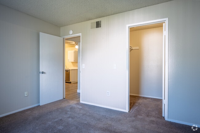 1BR, 1BA - 680SF - Bedroom - Plank Flooring