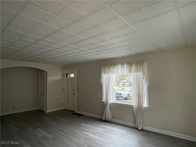 Photo - 2800 Hillside Rd