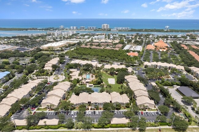 Building Photo - 272 Village Blvd Unit 7109