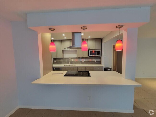 Building Photo - 2711 Briarhurst Dr Unit 11 Rental