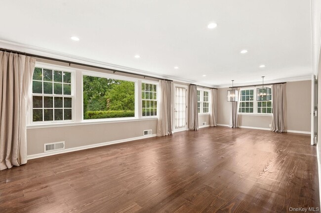 11 Tyler Rd