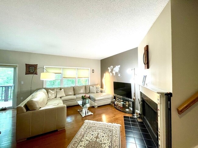 Photo - 346 Bishops Forest Dr