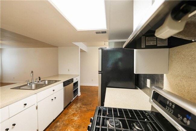 Photo - Clarkesville 2 Bed 1 Bath Available Now! Unit D