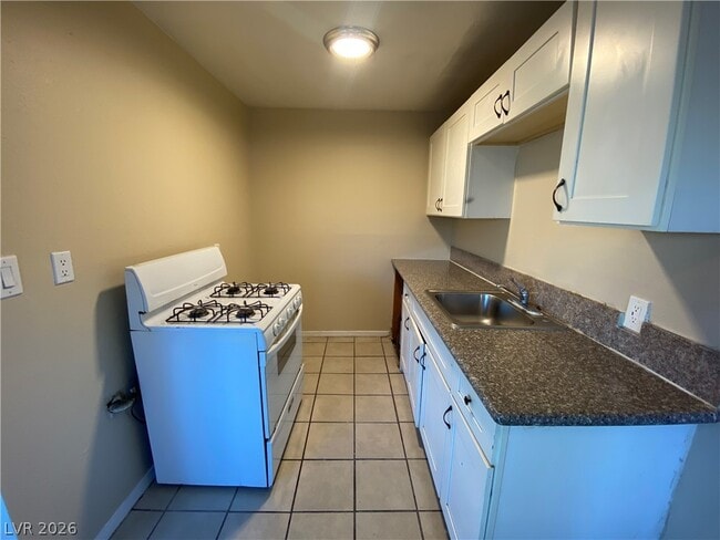 Photo - 230 W Boston Ave Unit 3