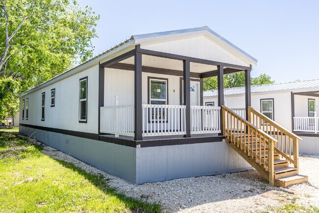 Photo - 193 Live Oaks St Unidad 4