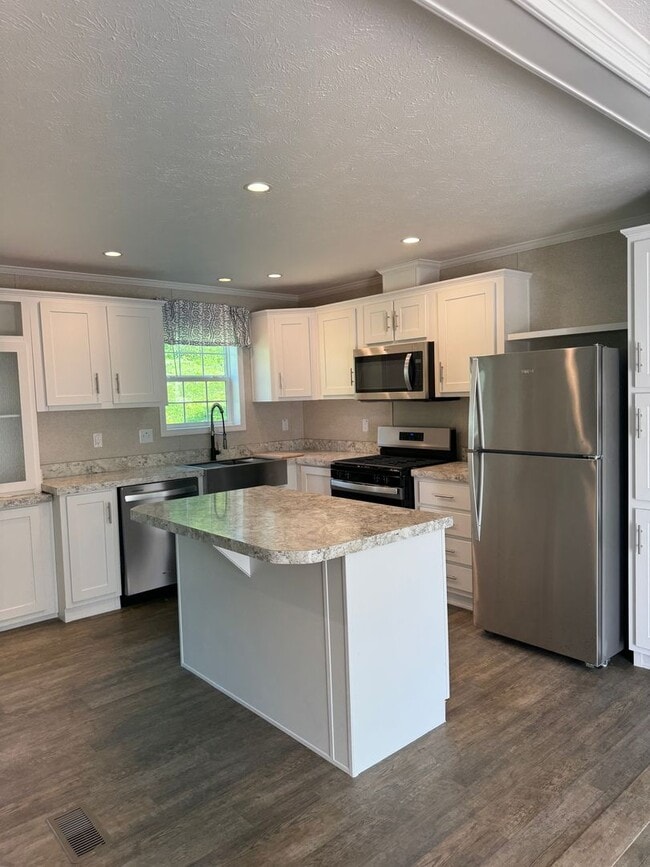 Photo - 465-7 Royal Manor Rd-