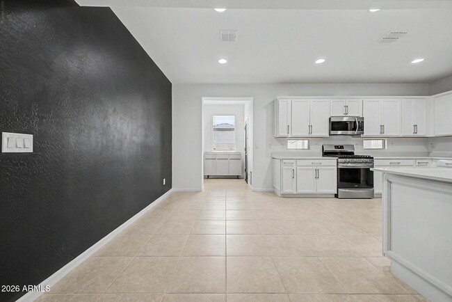 Photo - 12431 W State Ave