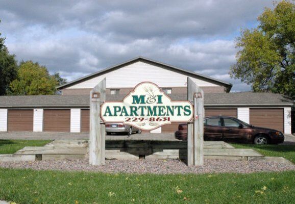 Photo - M & I Apartments