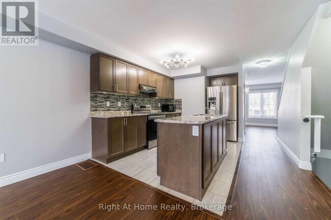 Photo - 66 Knotty Pine Ave