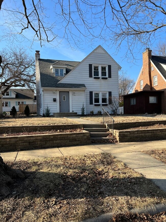 Photo - 2208 Cumberland St House