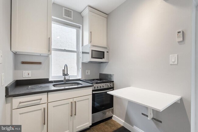 Photo - 1932 15th St NW Unit 2