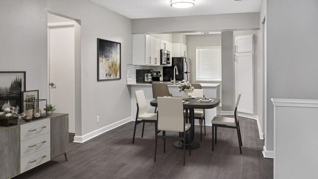 Photo - Lakeview at Palm Harbor