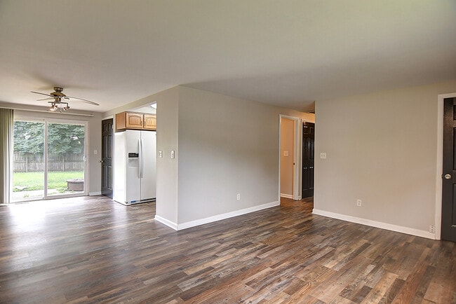 Photo - 4554 Powell Rd