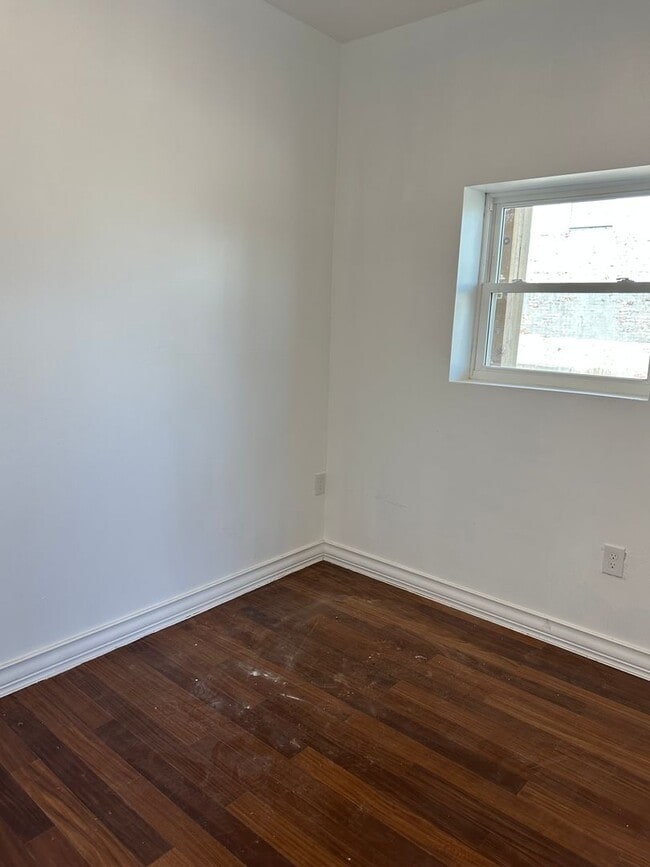 Photo - Newly Renovated, Spacious Home! W/D Hook-Up, Close to JHU, KKI and Public Transportation! Availab...
