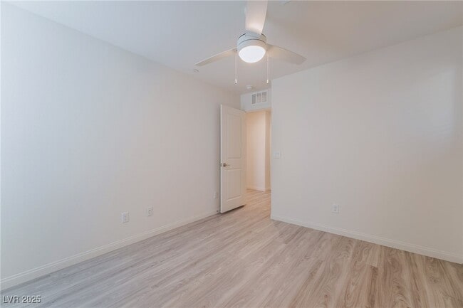 Photo - 6858 Truffle Gray St