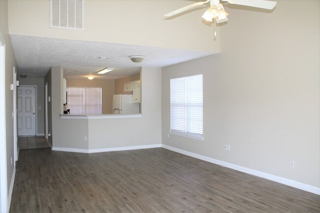 Photo - 622 Belle Court