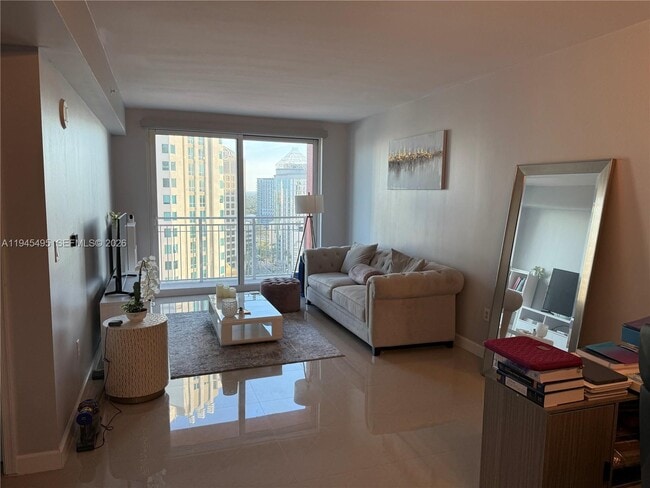 Building Photo - 7350 SW 89th St Unit 1908S