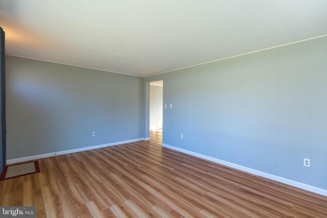 Photo - 148 Marie Dr