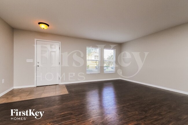 Photo - 6942 Lake Eaglebrooke Dr