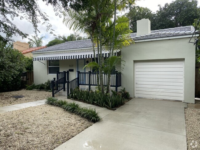 Building Photo - 4630 SW 12th St Rental