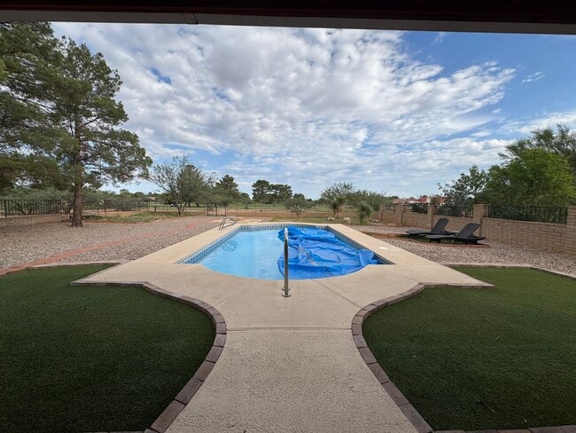 Photo - 3BR/2BA/2CG, 1836 sq.ft. rental with POOL ...