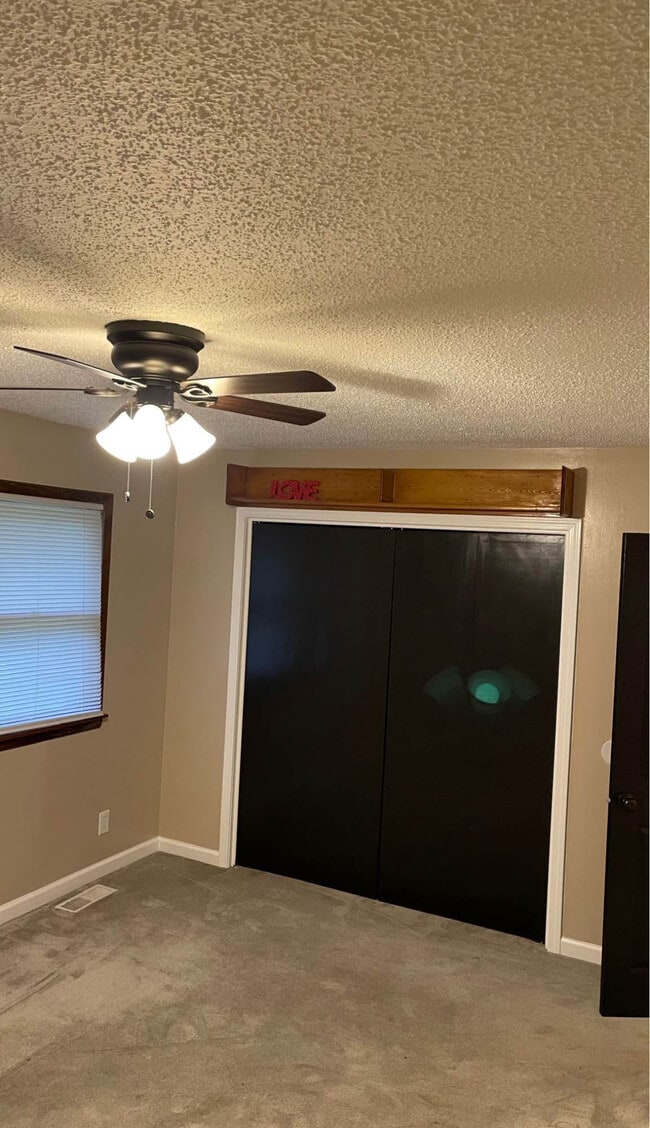 Photo - 730 Eastgate Dr