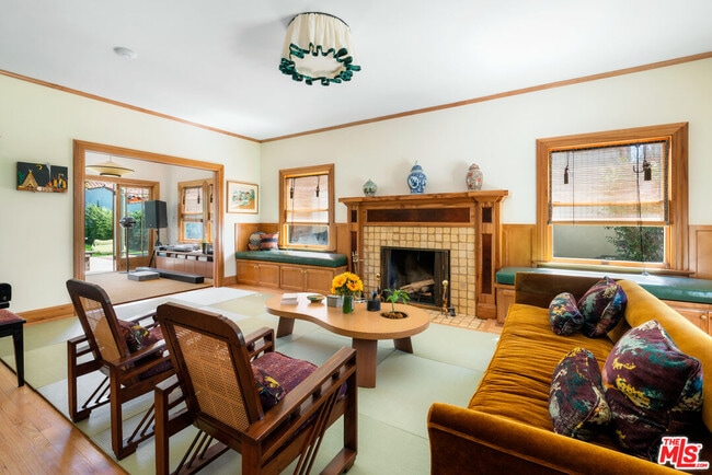 Photo - 1672 Buckingham Rd