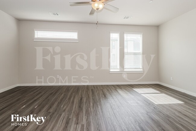 Photo - 18322 W Centro Cir
