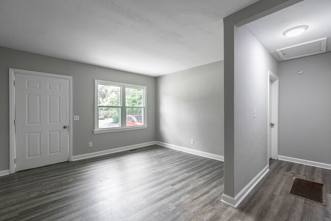 Photo - 5107 Sunbeam Ave Unit A