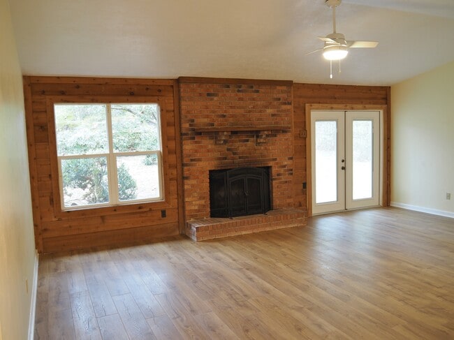 Photo - 6742 Alan-A-Dale Trail