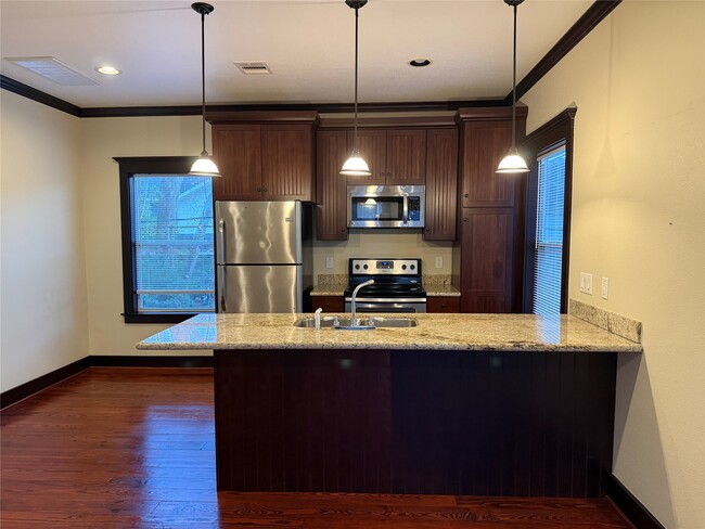 Photo - 334 W 22nd St