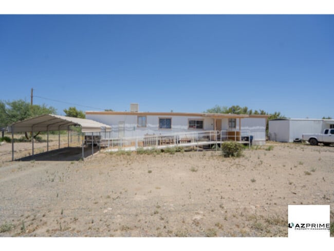 Photo - Escape to Comfort in this Stylish 2/1 Maye...