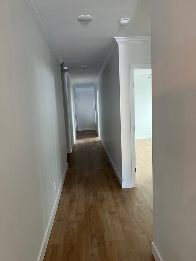 Photo - 951 N Oxford Ave