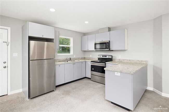 12 E Garfield Ave Unit 4
